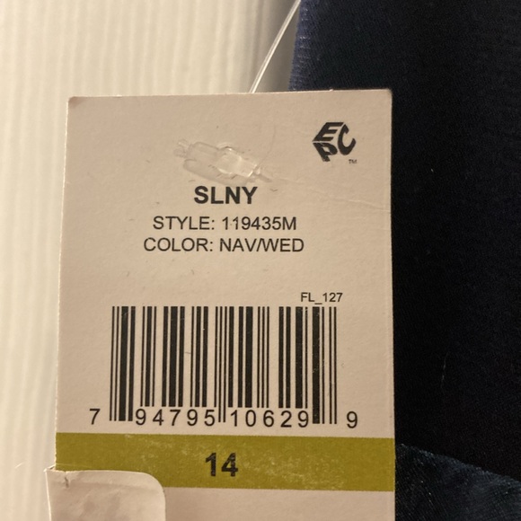 New : Navy and Ombré Blue Lined Gown - Picture 10 of 13